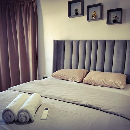 Nouveau Appartement Au Plein Centre Ville En Face Hilton & La Gare De Train Tgv M2 طنجة المظهر الخارجي الصورة