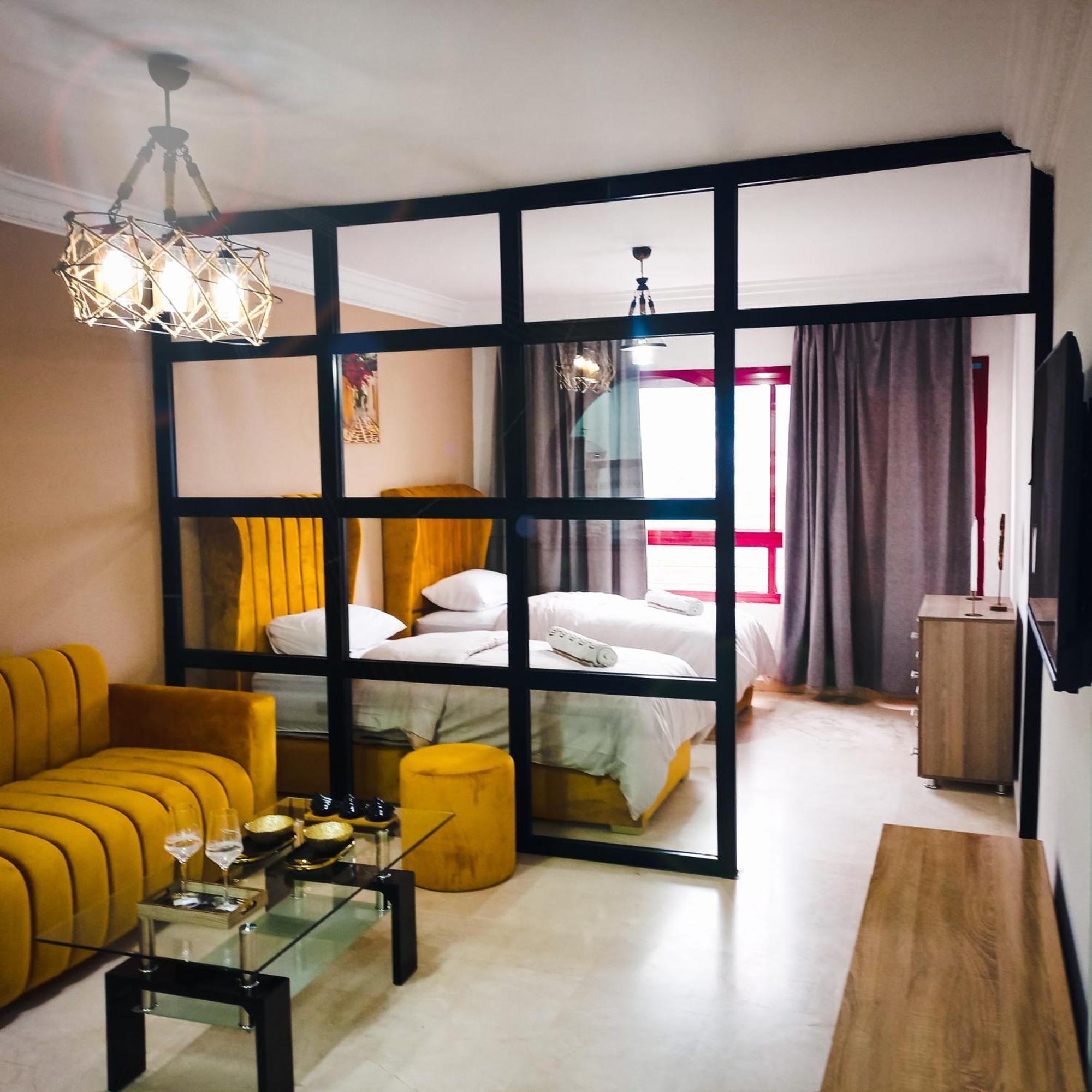 Nouveau Appartement Au Plein Centre Ville En Face Hilton & La Gare De Train Tgv M2 طنجة المظهر الخارجي الصورة