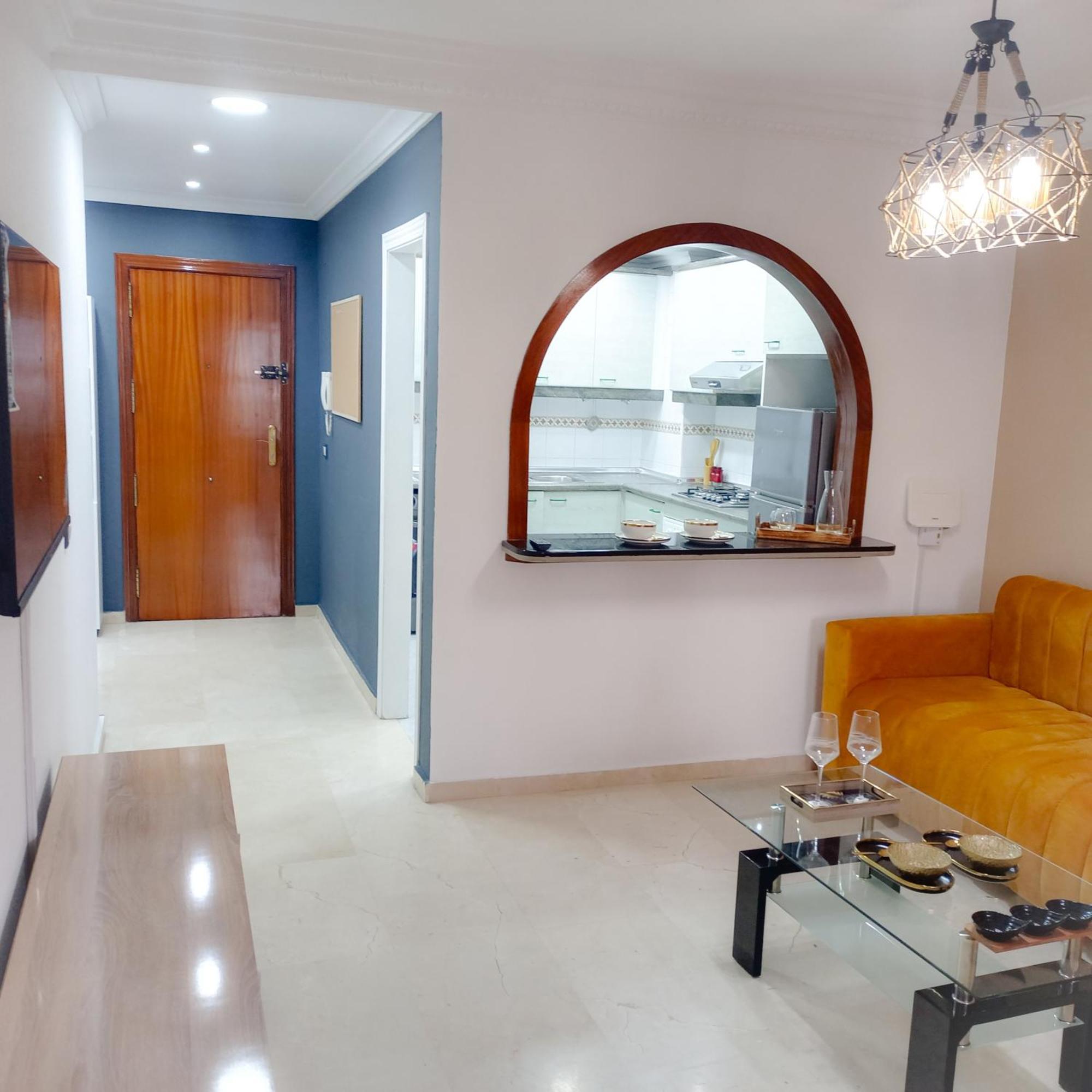 Nouveau Appartement Au Plein Centre Ville En Face Hilton & La Gare De Train Tgv M2 طنجة المظهر الخارجي الصورة