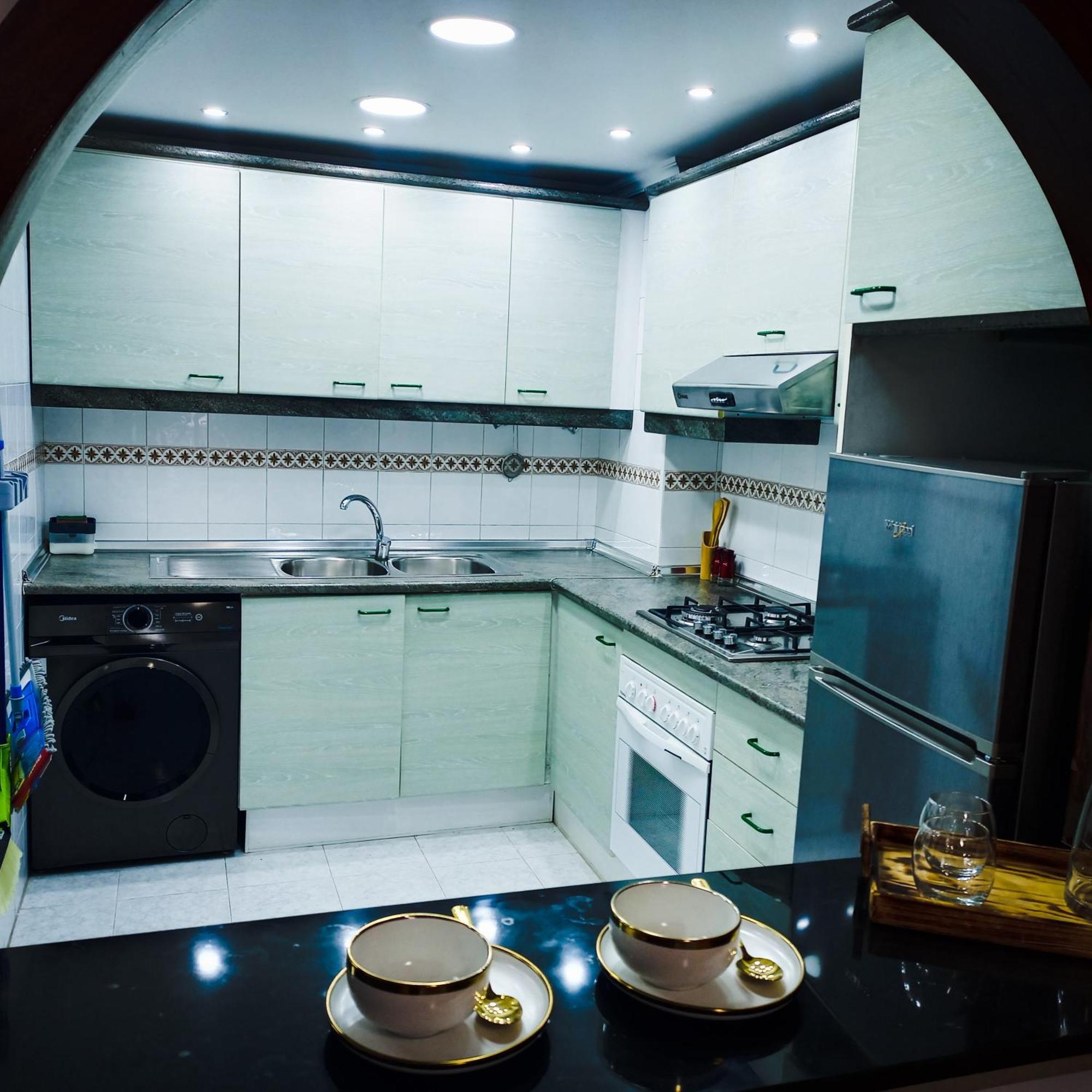 Nouveau Appartement Au Plein Centre Ville En Face Hilton & La Gare De Train Tgv M2 طنجة المظهر الخارجي الصورة